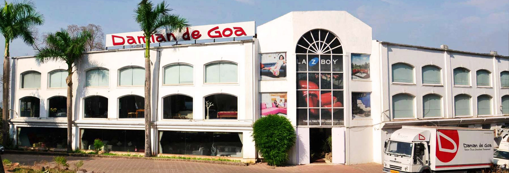 Damian de Goa - Furniture store in Goa